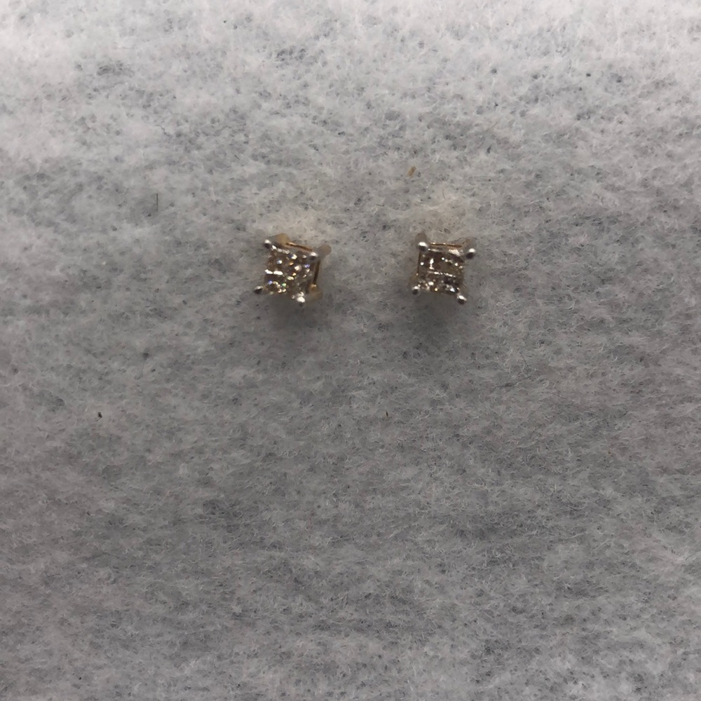 Diamond princess cut earrings 10k post studs